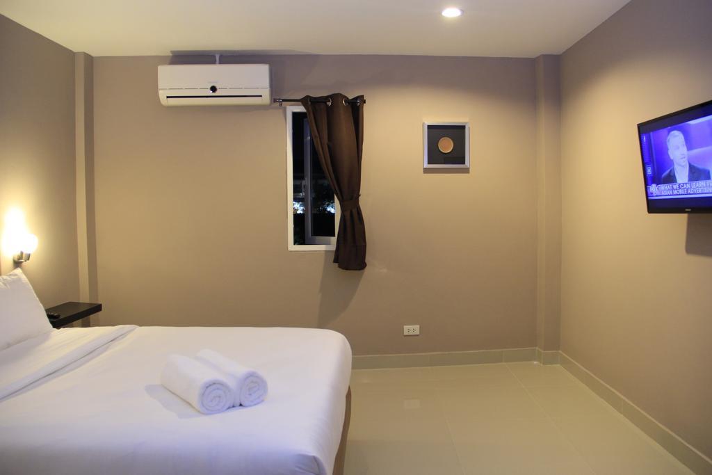 Shooters Guesthouse Pattaya Ruang foto