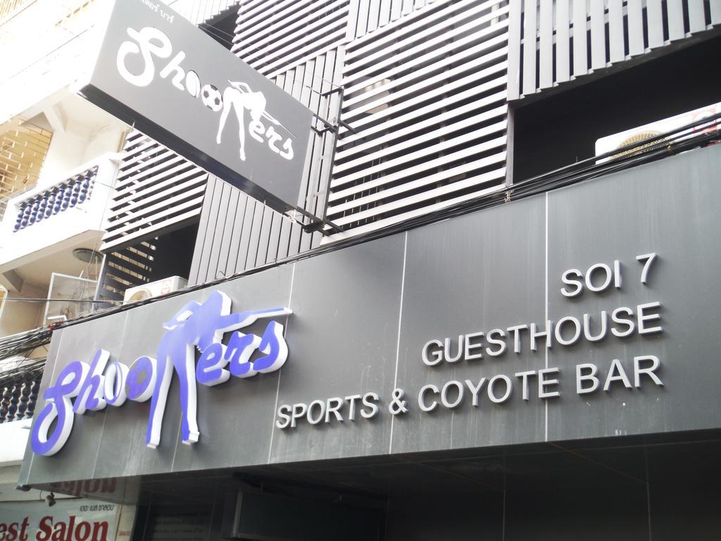 Shooters Guesthouse Pattaya Bagian luar foto