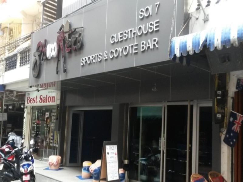Shooters Guesthouse Pattaya Bagian luar foto